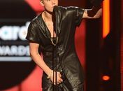 Bieber enfrenta duas investigações criminais; cantor alega inocência