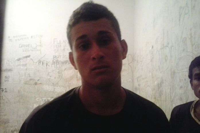 Wesley foi preso com revólver