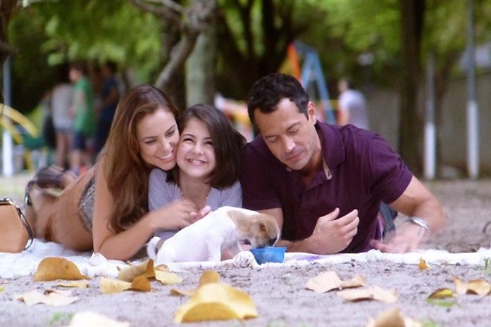 Paloma se declara para Paulinha e Bruno: 'Como se tivesse família'