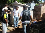 Exumações são retomadas em Maceió