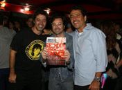 Bruno Mazzeo recebe amigos famosos em estreia de nova peça