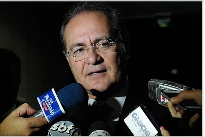 Após ser lançado candidato por Collor, Renan segue com cautela ao falar de eleições