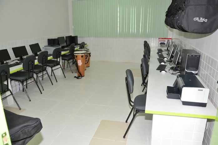 Limoeiro de Anadia ganha umas das mais modernas escolas de Alagoas