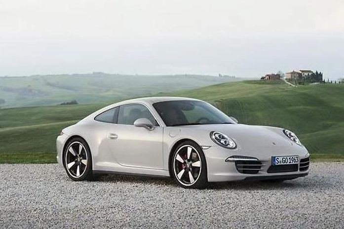 Porsche lança versão especial para comemorar 50 anos do 911
