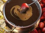 Aprenda a fazer Fondue de Alfajor