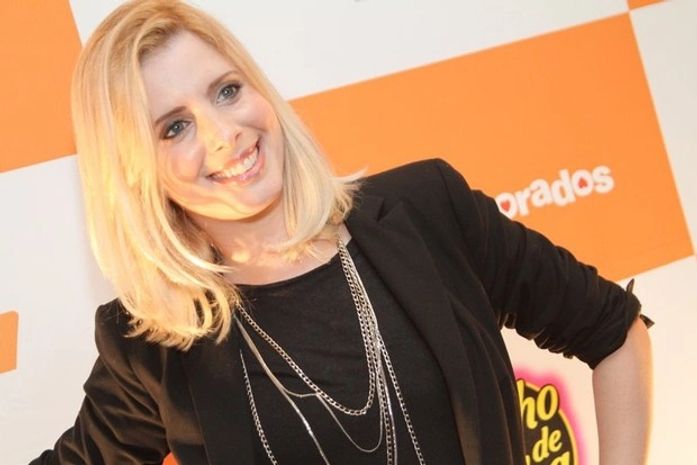 Dani Valente relembra pior Dia dos Namorados : 'Fiquei gorda e bêbada'