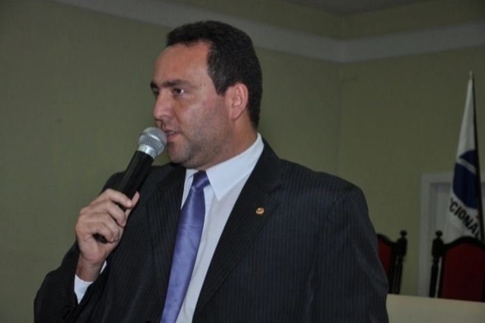 OAB encaminha lista de advogados impedidos de exercer a profissão