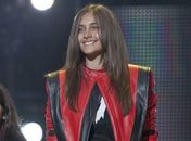 Polícia afirma que Paris Jackson quis chamar atenção com suicídio, diz site
