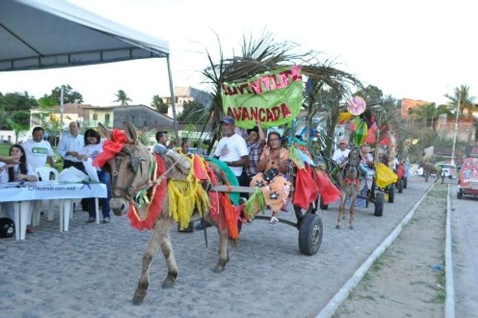 Desfile encheu de cor ruas de arapiraca