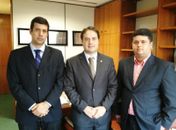 Deputado recebeu a visita do secretário Wladimir Wanderley (dir) e do vereador Hugo Wanderley (esq)