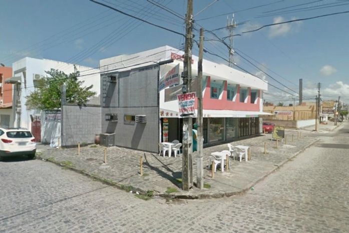 Crime aconteceu em frente a centro empresarial