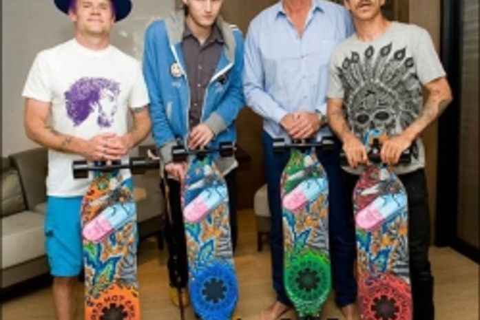 Red Hot Chili Peppers lançará novo álbum no segundo semestre