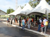 Funcionários de consórcio paralisam atividades