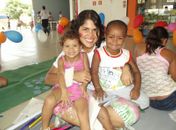 Estudantes se engajam em projetos voltados a comunidades carentes