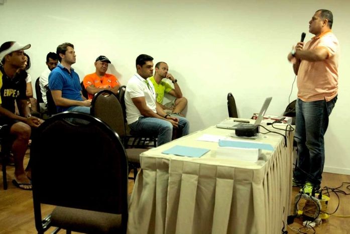 Líder do governo na Câmara, vereador Eduardo Canuto, durante cerimônia de lançamento do circuito Abys