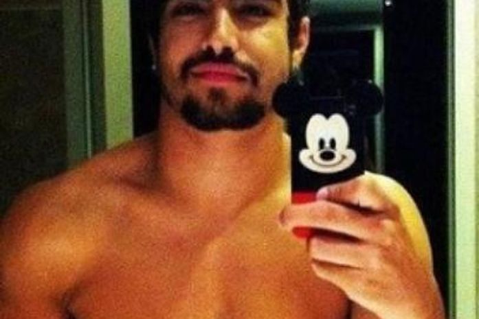 Foto antiga de caio Castro