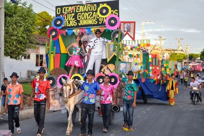 Shows musicais e Carroceata animam o São João 2013 em Limoeiro de Anadia