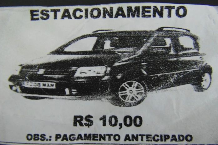 Condutores denunciam flanelinhas por abuso em cobrança de estacionamento