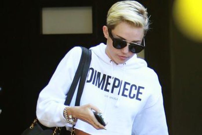 Pais de Miley Cyrus se separam após 19 anos, diz site