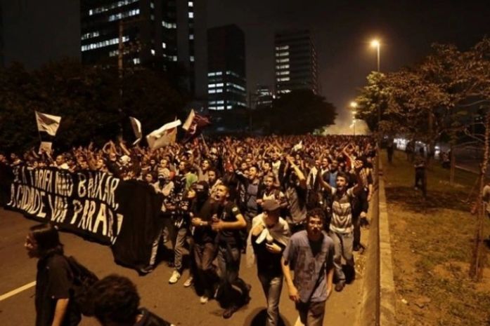 Ministra condena violência de policiais e manifestantes em protestos