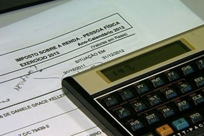 Receita paga nesta segunda-feira o 1º lote de restituições do IR 2013