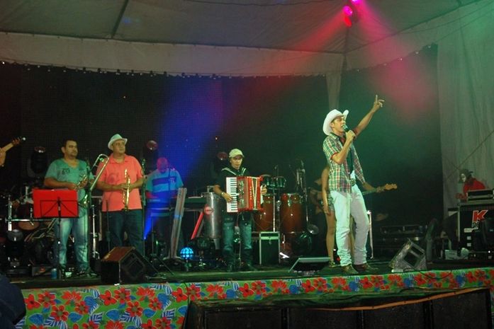 Arraiá do Povo lota em mais uma noite do 'São João é São Miguel'