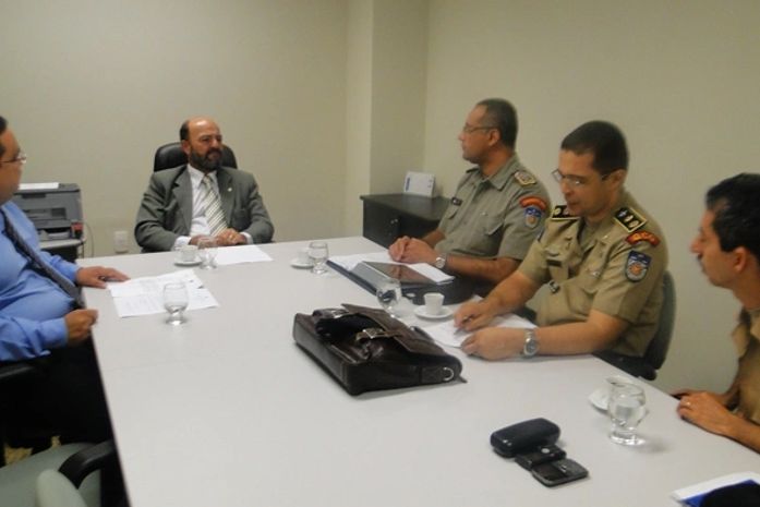 CGJ-AL e PM debatem logística em ações de reintegração de posse