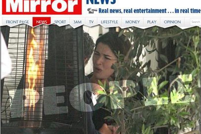 Charles Saatch segurou o pescoço de Nigella durante uma discussão em um restaurante