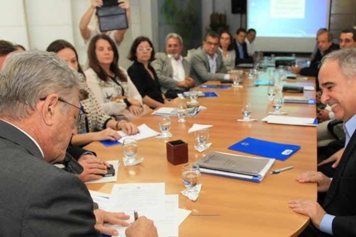 Governador Teotonio Vilela firmou com o presidente da ANA, Vicente Anhdreu, compromisso com a gestão eficiente das águas
