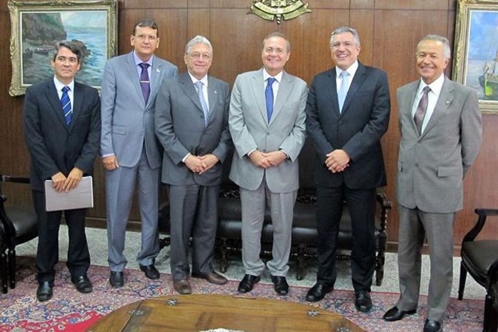 Pecuarista Domicio Arruda, secretário Vilas Boas, governador Teotonio,ministro Padilha e cardiologista José Wanderley