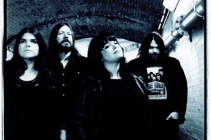 Cantor do Magic Numbers diz que grupo volta 'mais roqueiro' ao Brasil