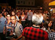 Prefeito Rui e esposa, chegando em Fernão Velho