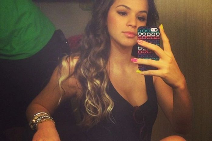 Atriz e namorada de Neymar