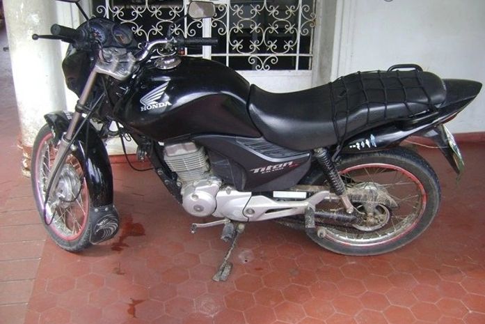 Preso homem acusado de receptação de moto roubada