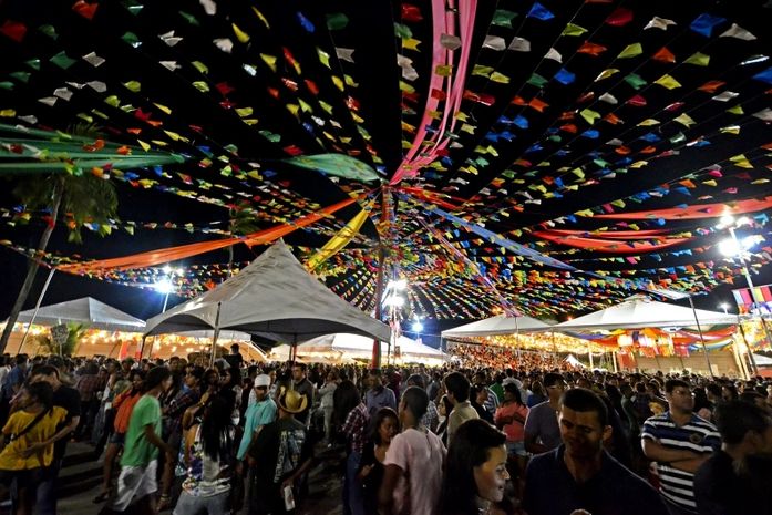 Estrutura e cenografia do Arraial Central em Jaraguá encantam maceioenses