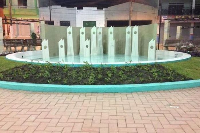 Memorial para vítimas de tragédia de Feira Grande