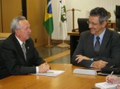  Senador Benedito de Lira em reunião com o presidente da Empraba, Mauricio Antônio Lopes.