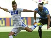 Com Buffon decisivo nos pênaltis, Itália bate Uruguai e é terceiro