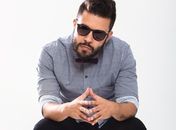 Compositor faz música só com frases de cartazes de protestos no Brasil