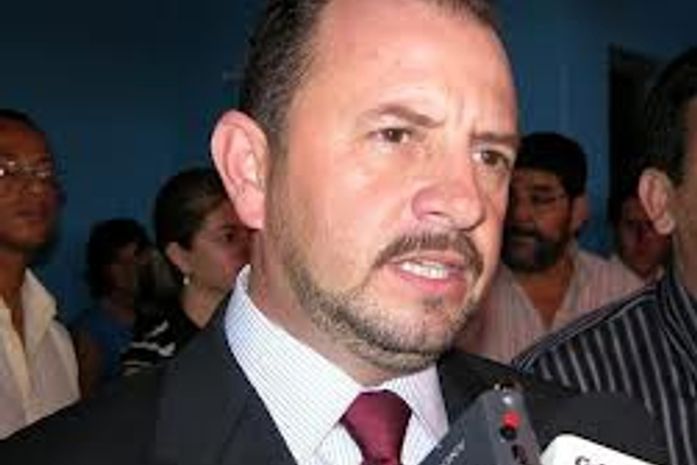 Faleceu o ex-prefeito de Limoeiro de Anadia,Nivaldo Albuquerque