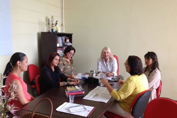 Prefeita solicita melhores condições para a Secretaria de Políticas Públicas para a Mulher