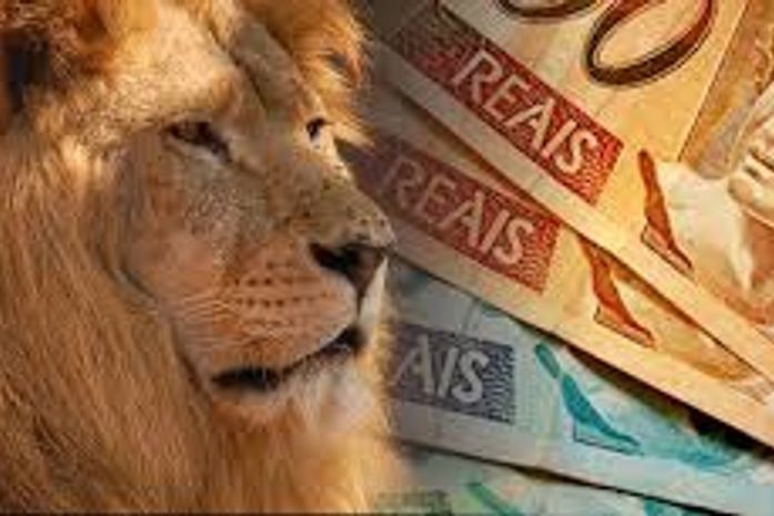 Receita libera na segunda-feira novo lote de restituição do Imposto de Renda