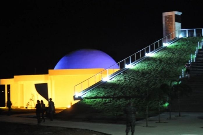 Fachada do Planetário Digital de Arapiraca