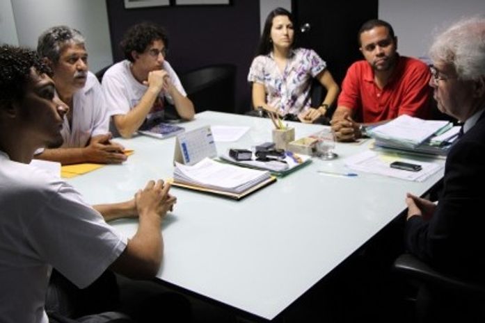 Sérgio Jucá em reunião com representantes da Frente pelo Passe Livre em Maceió