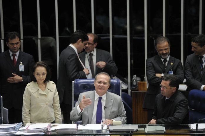 Renan classificou como "inaceitável e indevido" o monitoramento de telefonemas e e-mails no Brasil