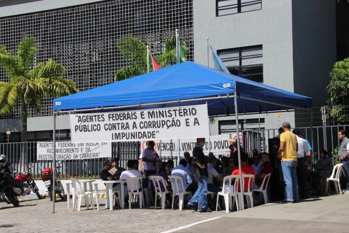 Ato público de policiais federais acontece no Jaraguá