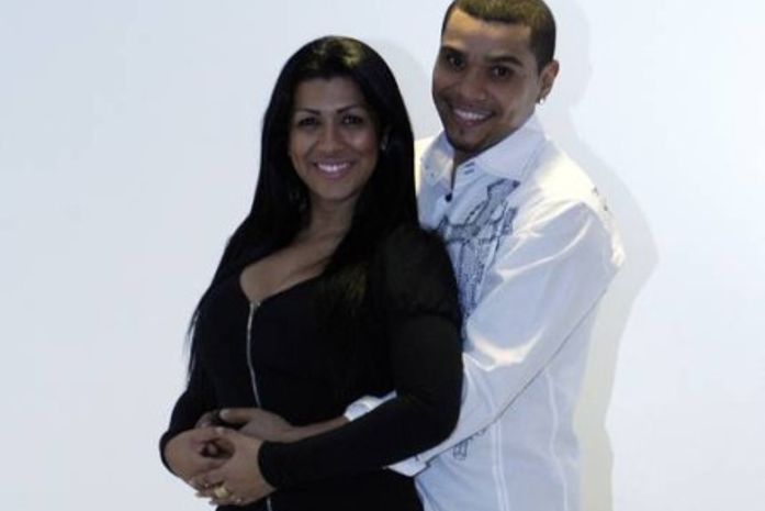 Moranguinho faz prova de vestido de noiva no dia 23; casa de festas mudará cardápio