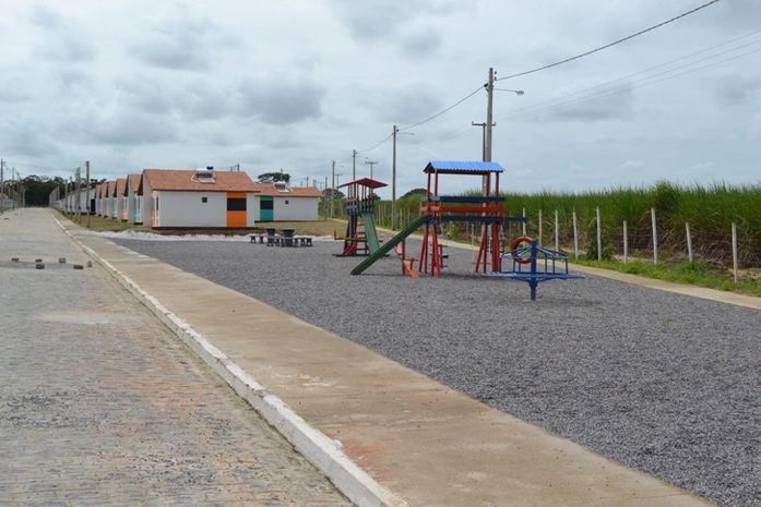 Prefeito George Clemente entrega 499 casas do Residencial Nova São Miguel