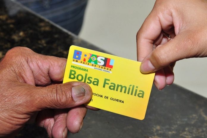PF diz que boatos sobre fim do Bolsa Família foram espontâneos e descarta crime