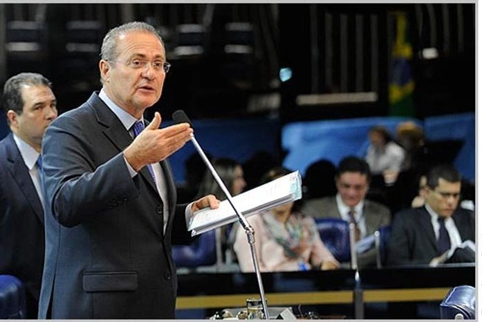 Renan anunciou em plenário que projeto do Ibama volta a tramitar na Casa